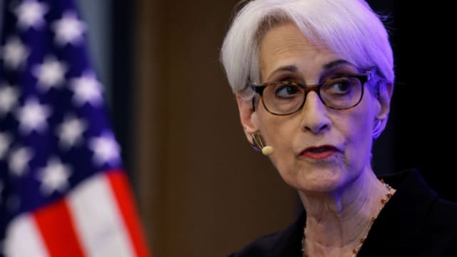 美国代表与中国代表通电话 重申两国保持开放沟通渠道重要性