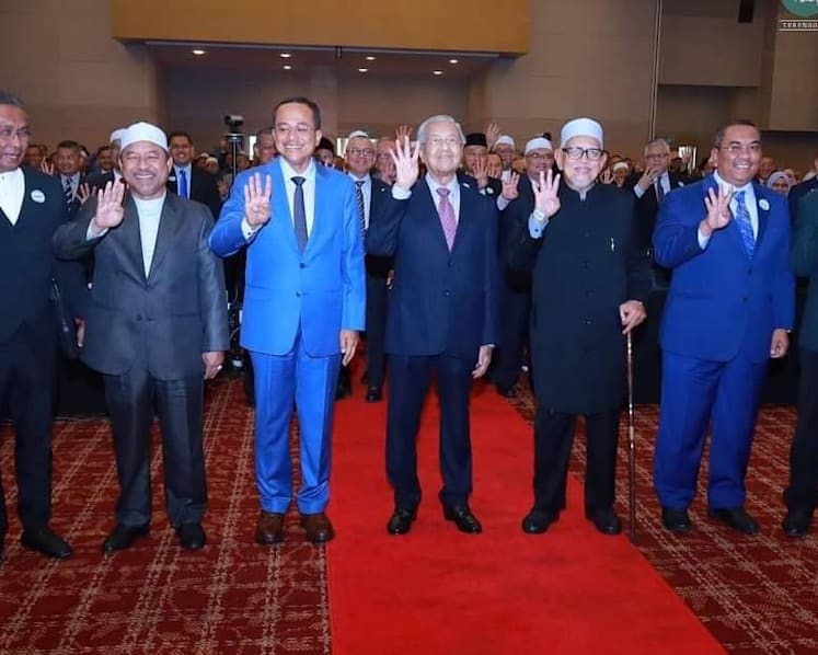 Perikatan Nasional hits back at UMNO’s criticisms of new joint investment firm by 4 opposition states