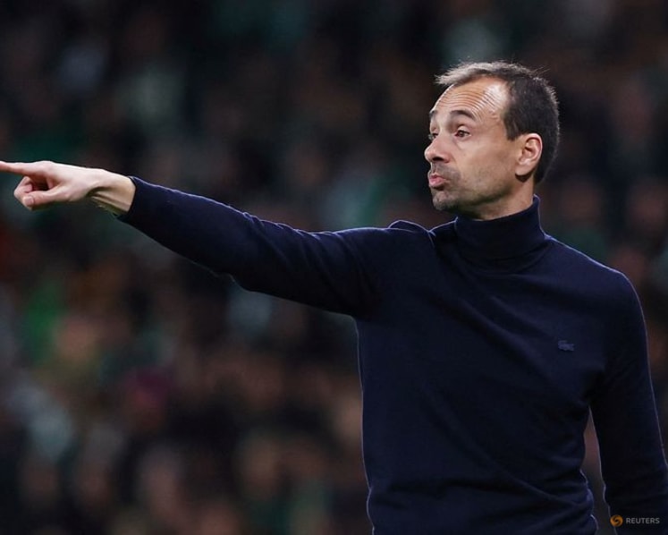 Strasbourg appoint Oliveira as head coach following O'Neil's departure