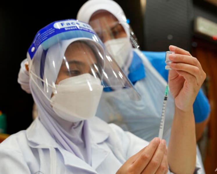 Malaysia to purchase updated COVID-19 vaccines tailored for new variants: Khairy