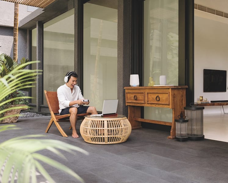 Singapore's first customised broadband service that offers fuss-free connections on every level