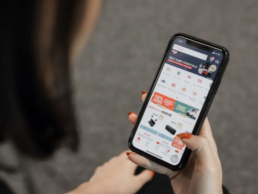 Shopee raises the bar with average 2.5-day return and refund processing, making dispute resolution hassle-free Shopee raises the bar with average 2.5-day return and refund processing, making dispute resolution hassle-free