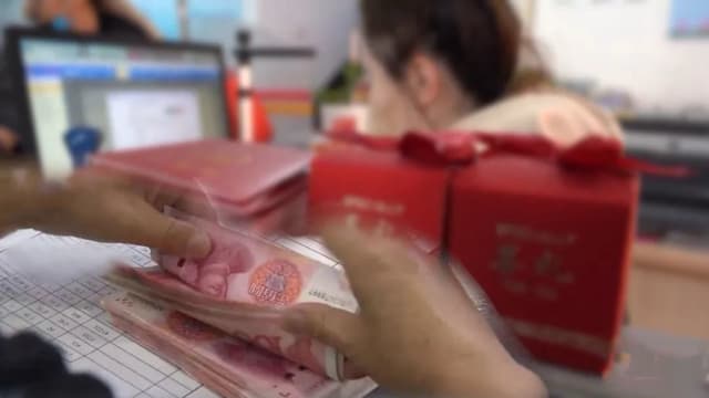 30岁孕妇与六旬大叔假结婚 落户上海不成追回“好处费”