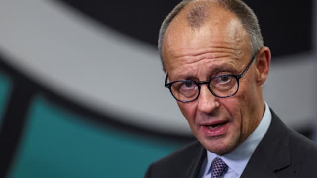 特朗普俄乌28点和平方案 德国总理默茨持怀疑态度