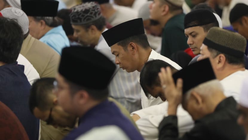 Greater support for religious teachers, returning graduates of foreign Islamic universities