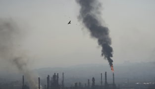 Oil prices fall US$1 per barrel on reports Iran seeks truce with Israel