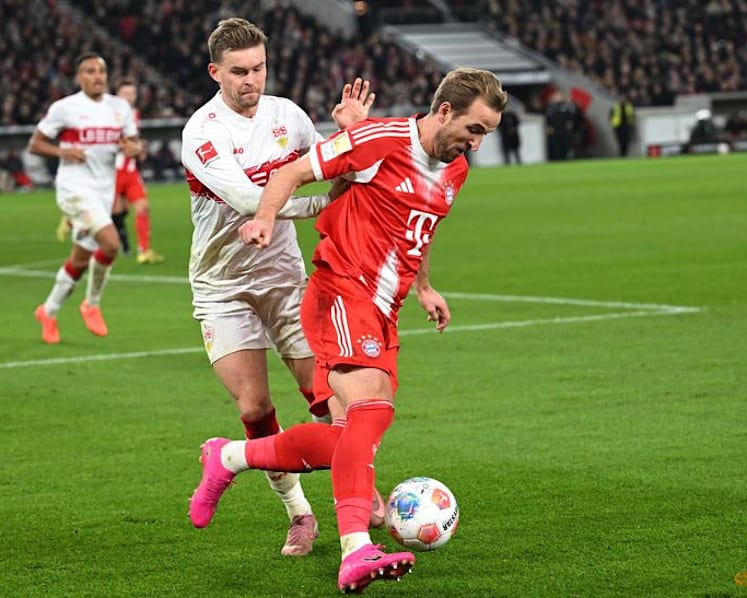 Substitute Kane scores hat-trick in Bayern's 5-0 demolition of hosts Stuttgart