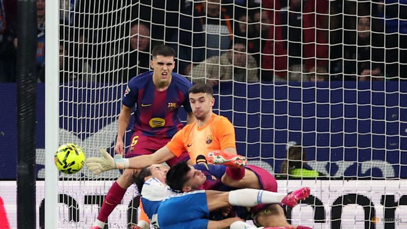 Barca boss Flick hails Garcia after goalkeeper stars against former club
