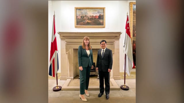 王瑞杰同英国副首相会晤 探讨两国在科技领域进一步合作的可能性