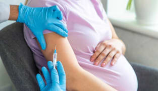 Semakin ramai wanita SG hamil dapatkan vaksin virus pernafasan, namun kadarnya masih rendah