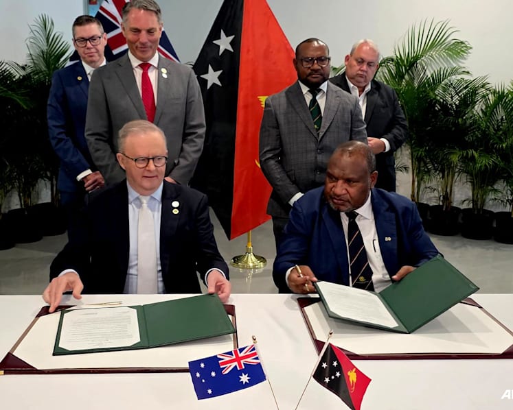 Australia, Papua New Guinea sign communique after mutual defence treaty stalls  