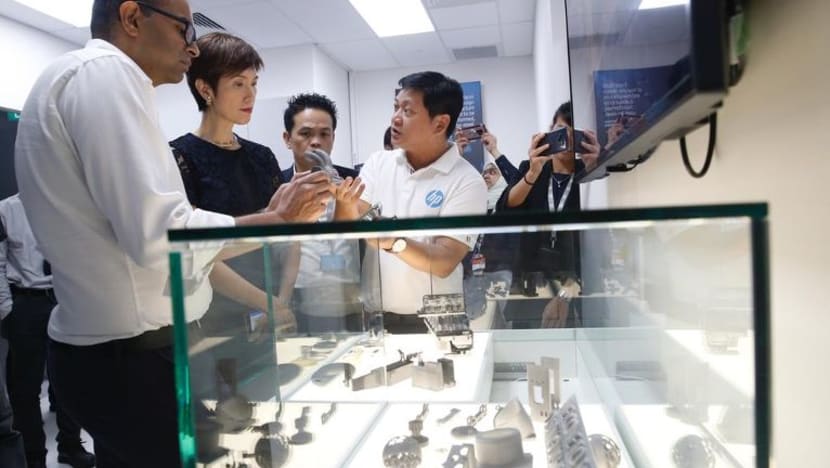 Sektor ICT catat pertumbuhan sedang pekerja dilatih semula, cari peranan baru dalam industri Sektor ICT catat pertumbuhan sedang pekerja dilatih semula, cari peranan baru dalam industri