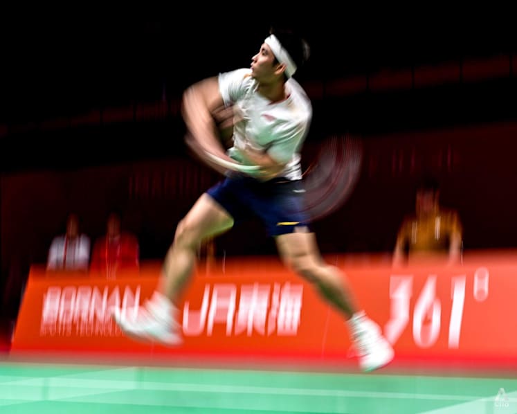 Singapore's Loh Kean Yew set to face Thailand's Kunlavut in Asian Games badminton final