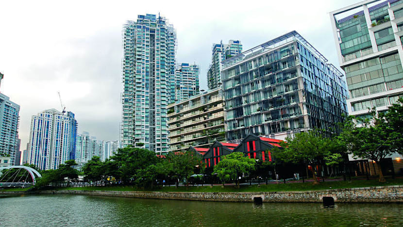 Private-home rentals fall for the second month