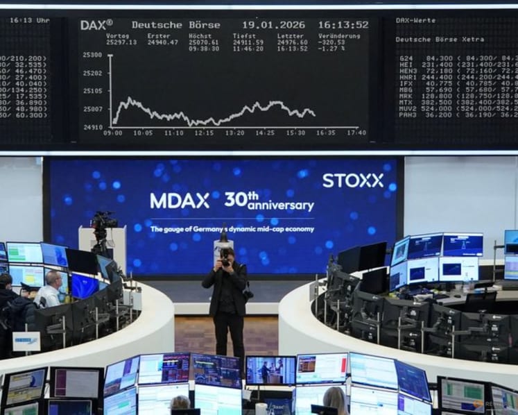 Widespread selloff hits stocks as Trump's threats over Greenland unnerve investors