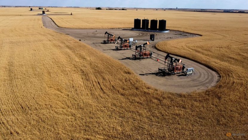 Oil climbs more than 1% as Russian port suspends oil exports after Ukrainian attack