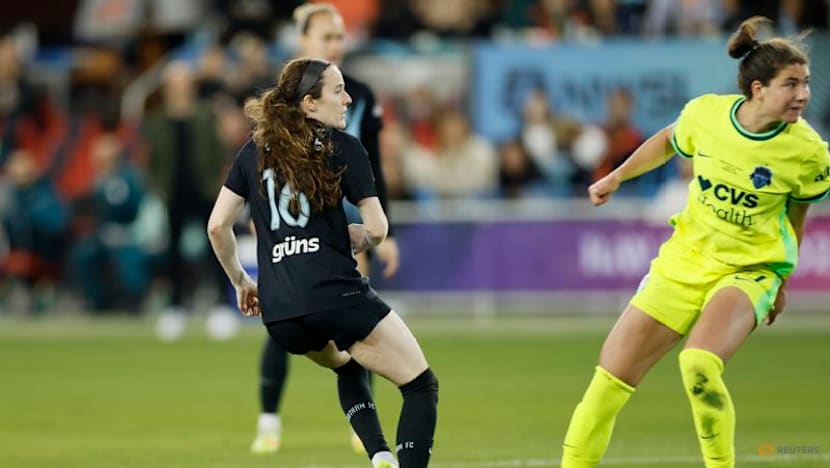 Lavelle's late strike earns underdogs Gotham second NWSL title