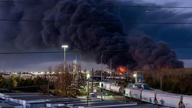 UPS货机坠毁事故死亡人数增至12人 肯塔基州州长宣布州内进入紧急状态