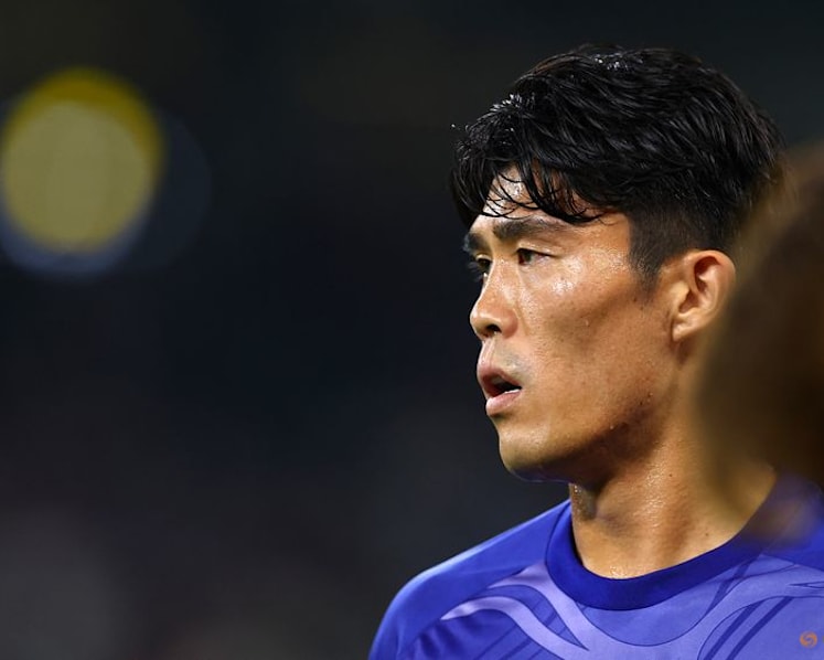Palace sign Japan defender Tomiyasu after trial period