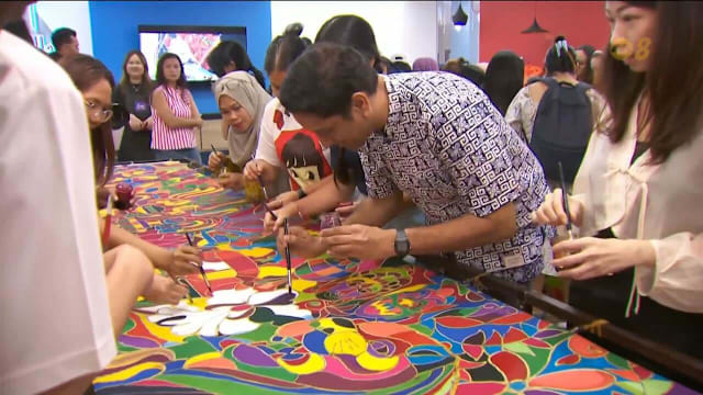 国际客工日庆祝活动 客工和国人一同享用印度娘惹晚餐