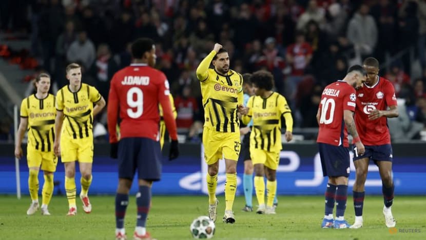 Second-half comeback sends Dortmund into Champions League quarters again