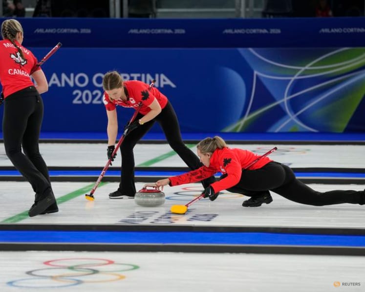 Curling-Canada beat South Korea to qualify for semi-finals, USA also through