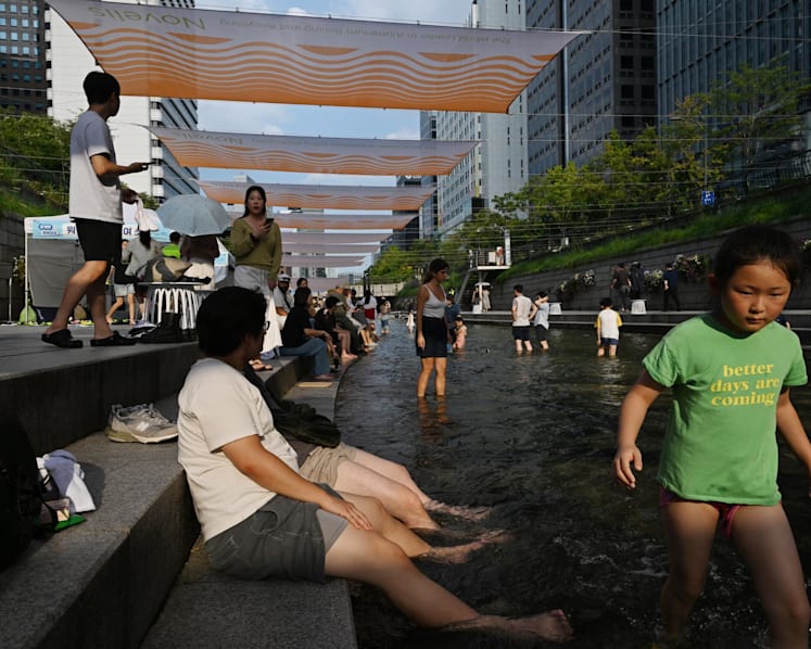 Record heatwave spreads across Korean peninsula, prompting emergency response