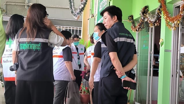 泰“笼床”养老中心再揭内幕15岁少年隔铁笼求助“想回家”