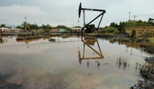 வெனிசுவேலாவின் கச்சா எண்ணெய் -  ஏற்றுமதி செய்வது எளிதா?