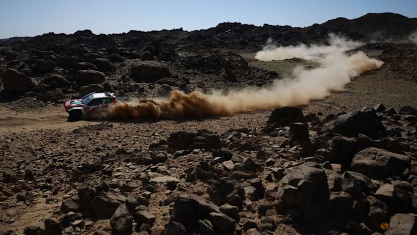 Rallying-Lategan leads the Dakar, champion Al-Rajhi withdraws