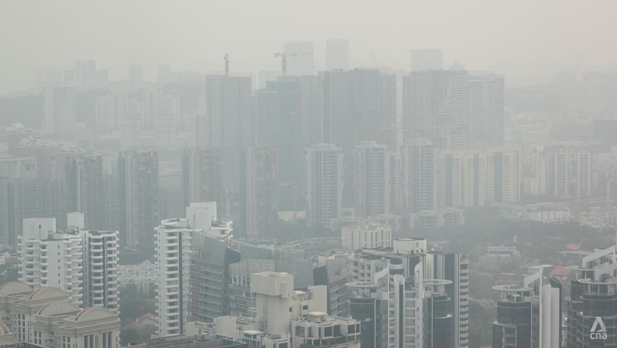 Why is haze trending in Singapore today?