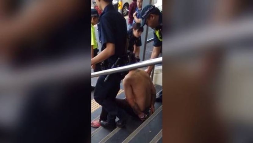 Penghantar makanan guna e-skuter haram diberkas di Yishun