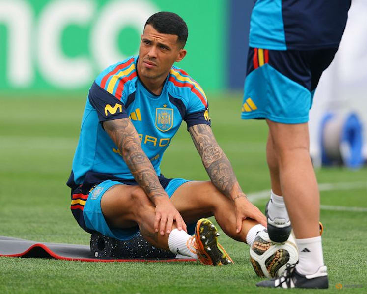Porro picks perfect moment to make Spain's right-back spot his own