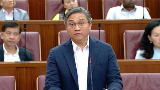 国会财政与贸工委员会主席安迪建议政府调高个人所得税免税门槛