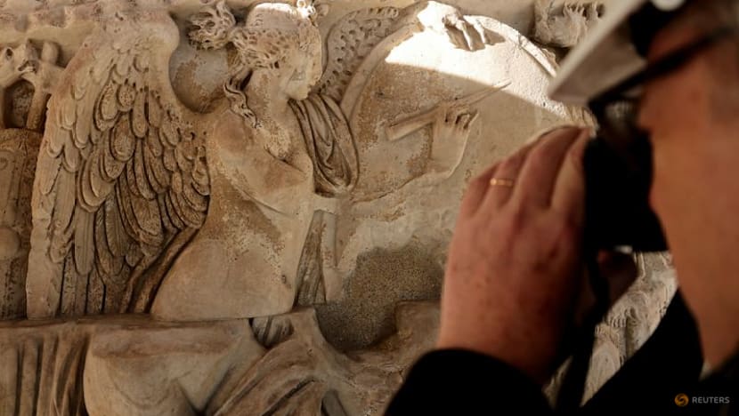 Lasers turn back time on Rome’s Column of Marcus Aurelius