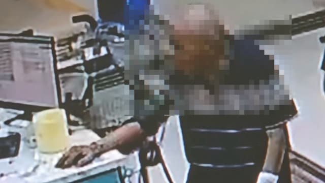 台湾男子涉殴打父亲 强迫其在祖宗牌位前下跪 