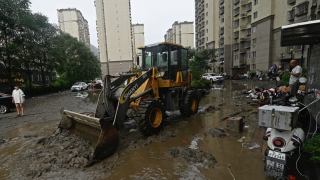 中国拨出1亿人民币救灾金 助三省市展开防汛和救灾工作