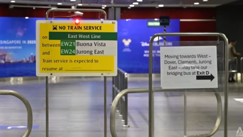 Penumpang redah hujan, lalui perjalanan lebih lama pada hari kedua gangguan MRT Laluan Timur-Barat Penumpang redah hujan, lalui perjalanan lebih lama pada hari kedua gangguan MRT Laluan Timur-Barat