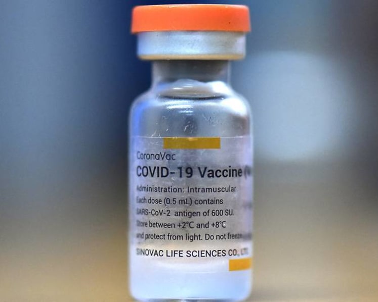 Government to begin Sinovac COVID-19 jabs at Raffles City; walk-ins for Moderna booster shots open to more people