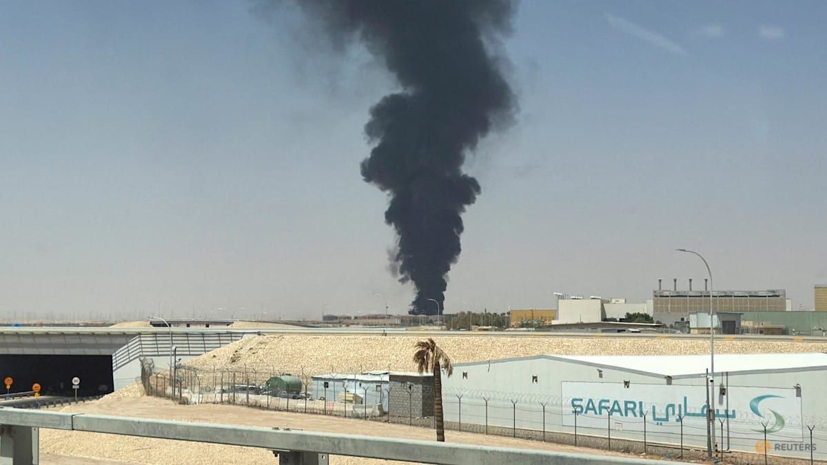 Flammen und Rauch nahe Flughafen in Riad gemeldet
