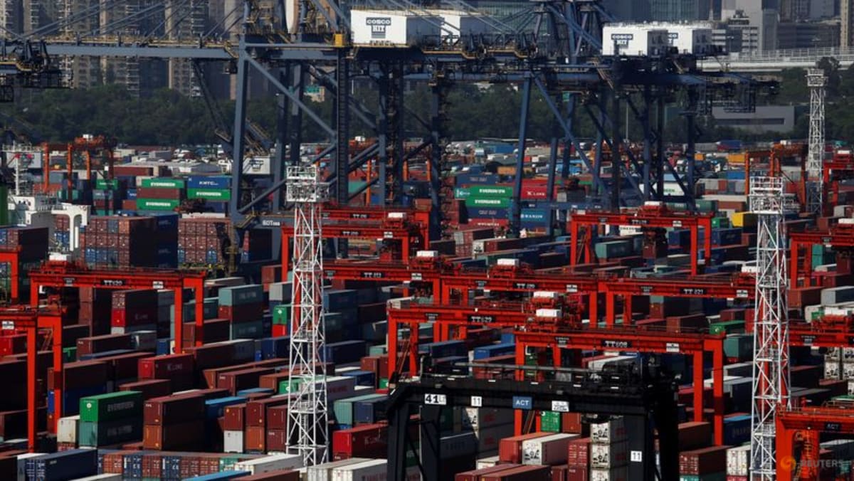 Hong Kong Q1 GDP expands 3.1% y/y, faster than forecast - Channel News Asia (Picture 1)