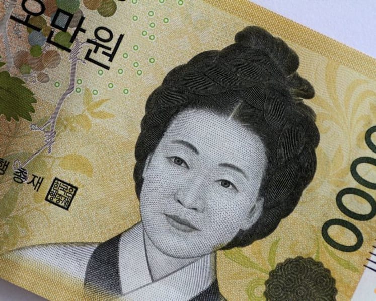 South Korean finance minister vows swift response to FX volatility