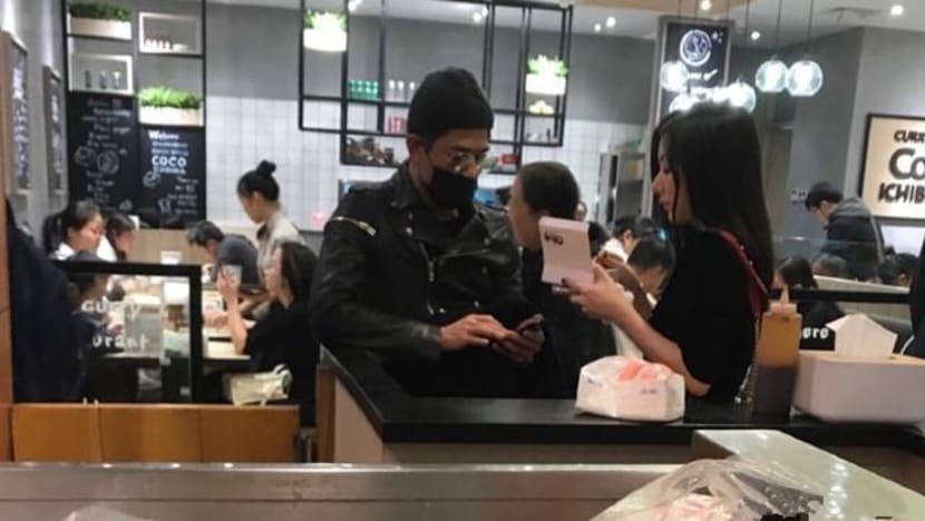 Aaron Kwok And Wife Moka Fang PDA On The Streets Of Hongkong