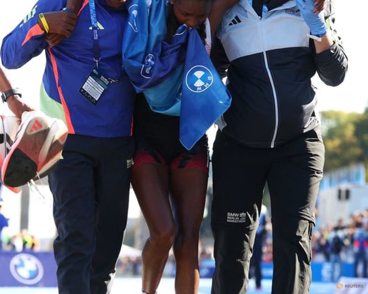 Ethiopia's Assefa suffers late cramps to miss out on world record in Berlin