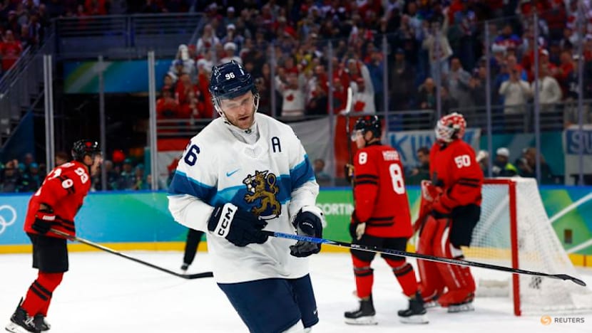 Ice hockey-Canada fight back to beat Finland, reach men's gold-medal game