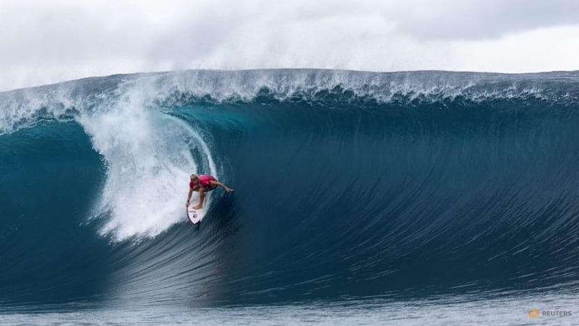 Surfing-Florence extends Championship Tour sabbatical