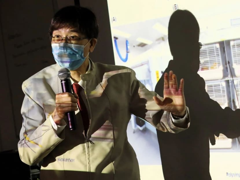 Professor Yuen Kwok-yung of Hong Kong University discusses how surgical mask partitions effectively reduced the transmission of the coronavirus between hamsters.