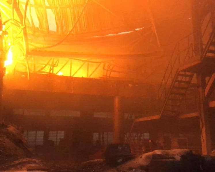 70 firefighters brave ‘intense heat’ to put out massive blaze at Tuas warehouse