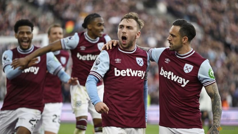 Liverpool second after Arsenal draw; Ten Hag in hot seat after loss to West Ham Liverpool second after Arsenal draw; Ten Hag in hot seat after loss to West Ham