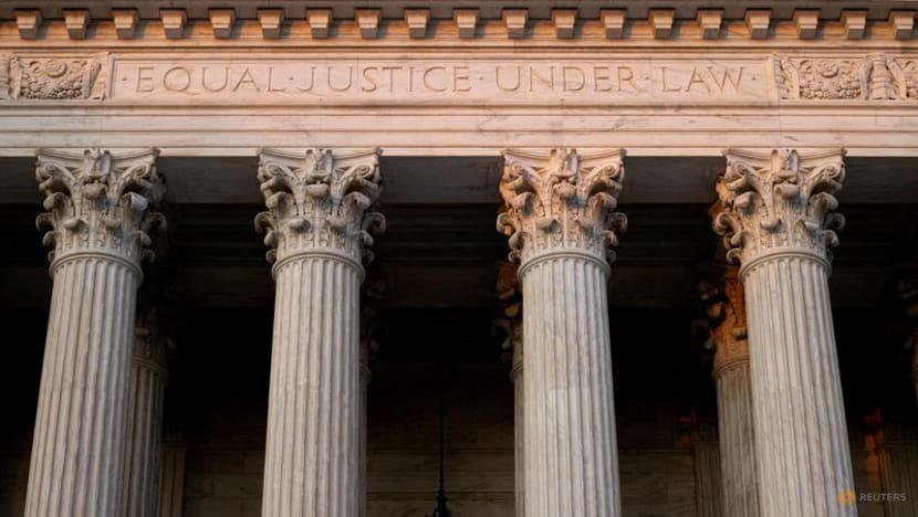 US Supreme Court lets Trump revoke humanitarian legal status for migrants